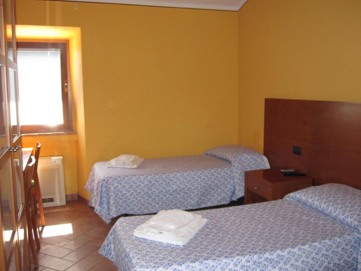 La Locanda Il Gabbiano San Casciano in Val di Pesa Luaran gambar