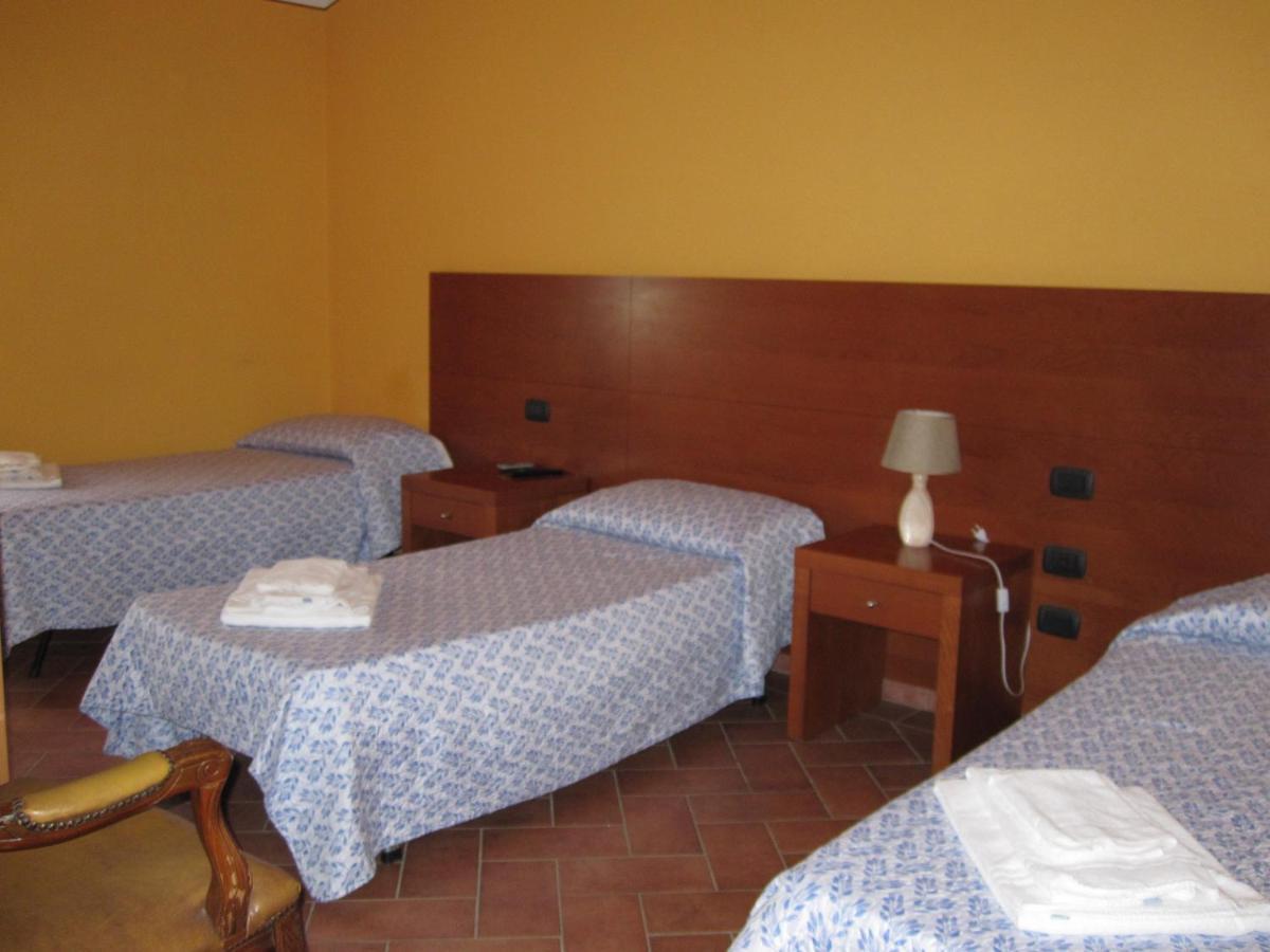 La Locanda Il Gabbiano San Casciano in Val di Pesa Luaran gambar